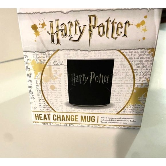 Harry Potter Heat Changing Mug Hot and Cold. Taza - Picture 4 of 7